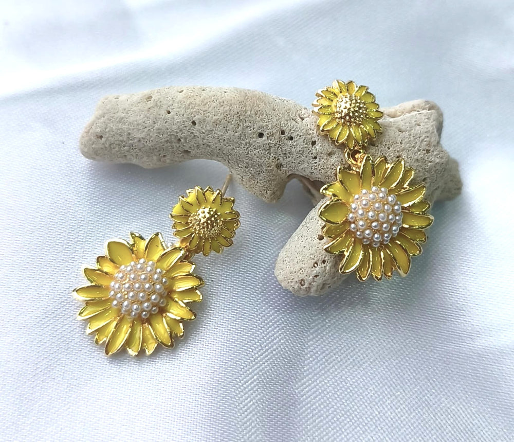 Aretes Topo Flor Amarilla