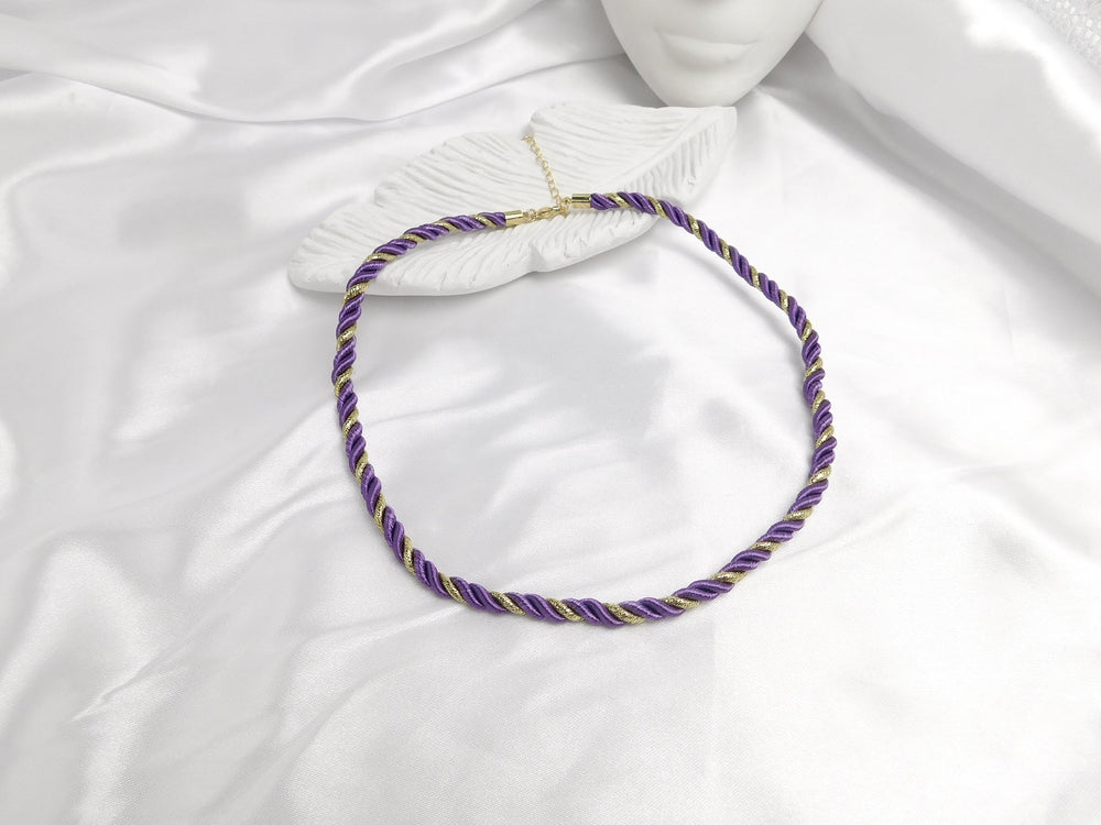 Collar laso morado