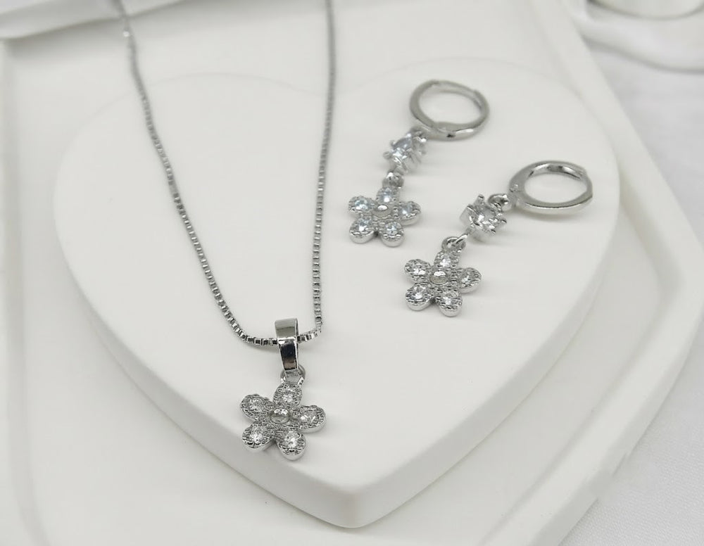 Set Romina