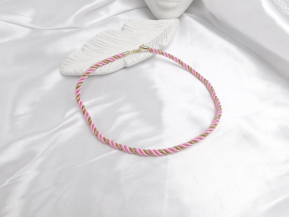 Collar laso rosa