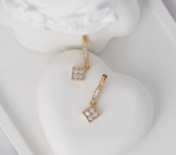 Aretes Triana