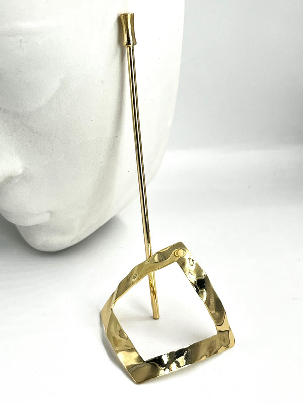 Palo chino Evania dorado