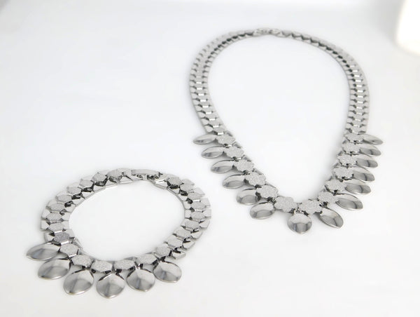 Set Zaria